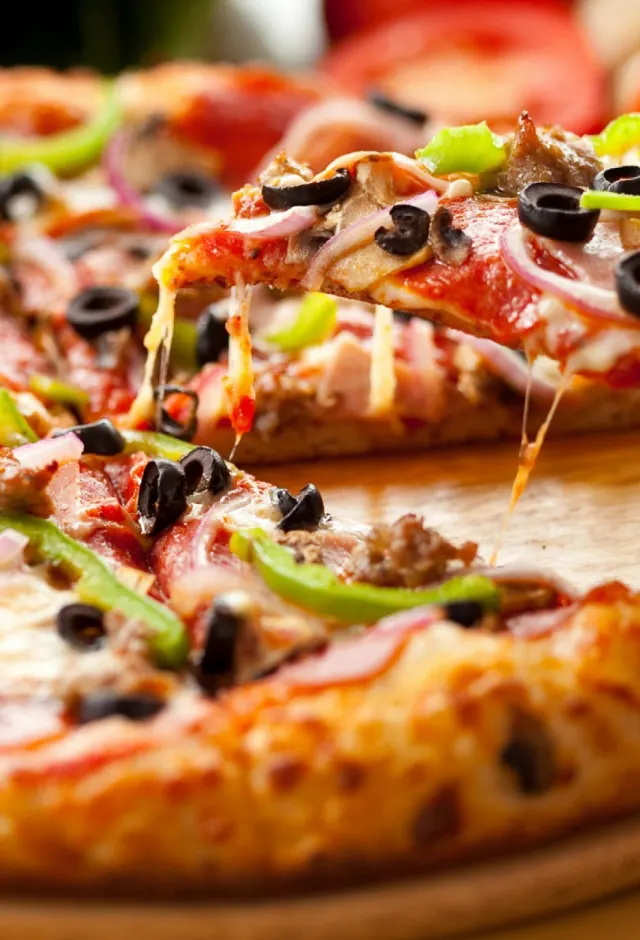 Ma-Ma Pizza sur Facebook